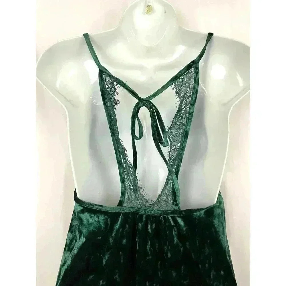 illa illa Green Velvet Tank Top MEDIUM Lace Trim Women's - Picture 9 of 11